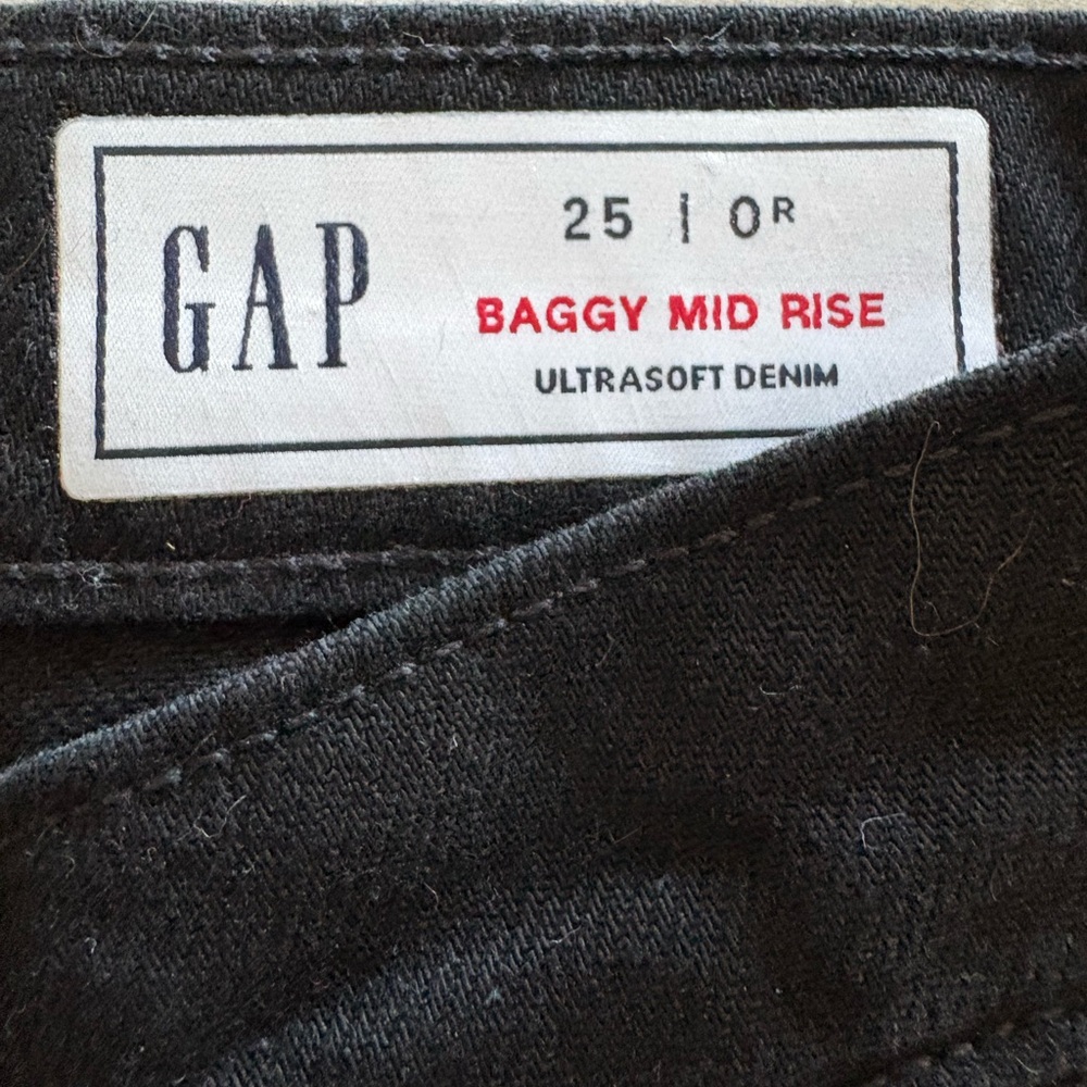 Gap mid rise ultra soft baggy jeans - Picture 2 of 3